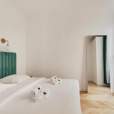 Moderne Au Coeur Du 7eme Parigi